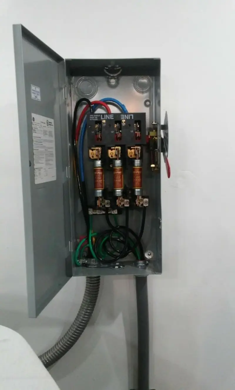 Three-phase disconnect switch installed for Electrical Wiring & Rewiring in Northbrook